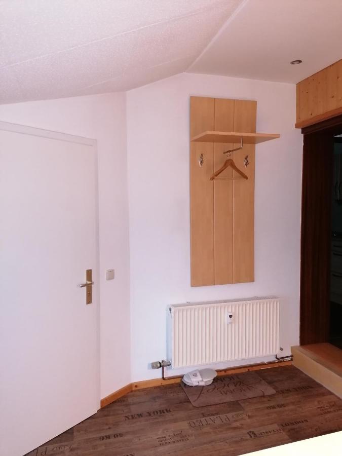 Wohnung Am Stadtrand Von Эйзенах Экстерьер фото